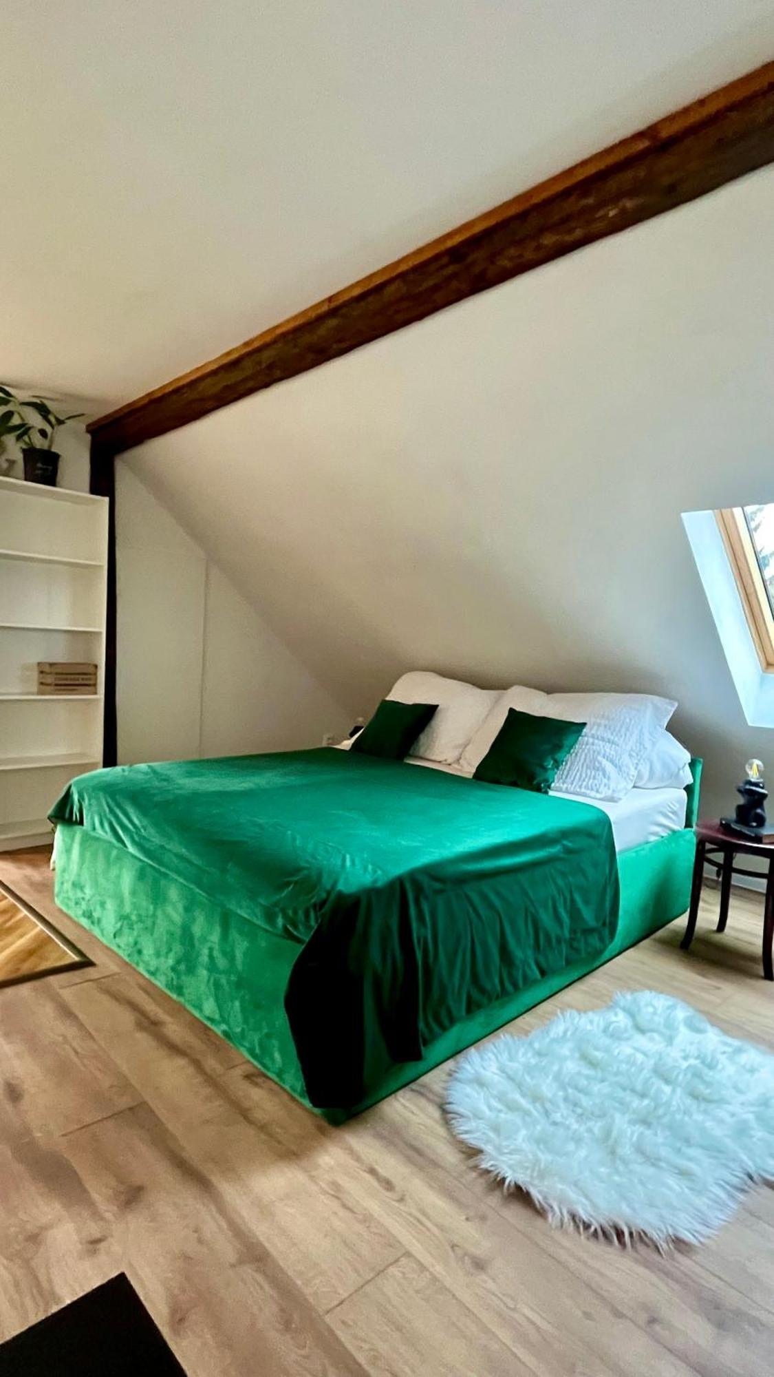 Apartman Franko บันสกา ชีอาว์นีซา ภายนอก รูปภาพ