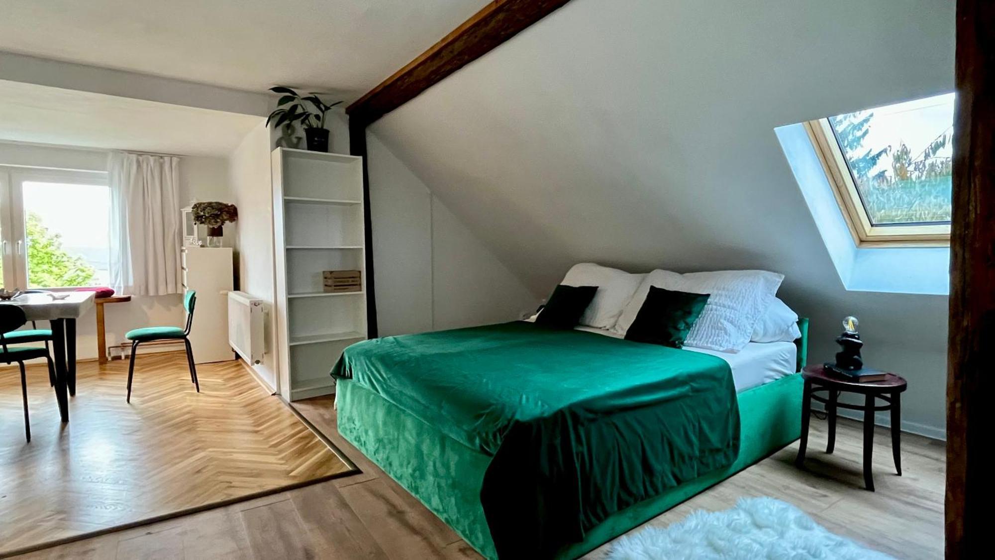 Apartman Franko บันสกา ชีอาว์นีซา ภายนอก รูปภาพ