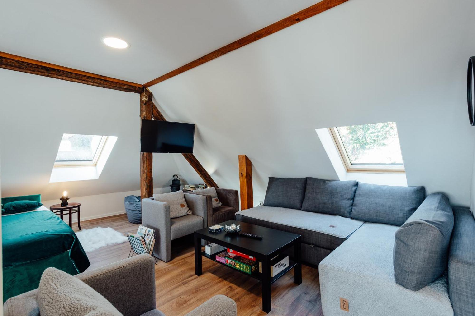 Apartman Franko บันสกา ชีอาว์นีซา ภายนอก รูปภาพ