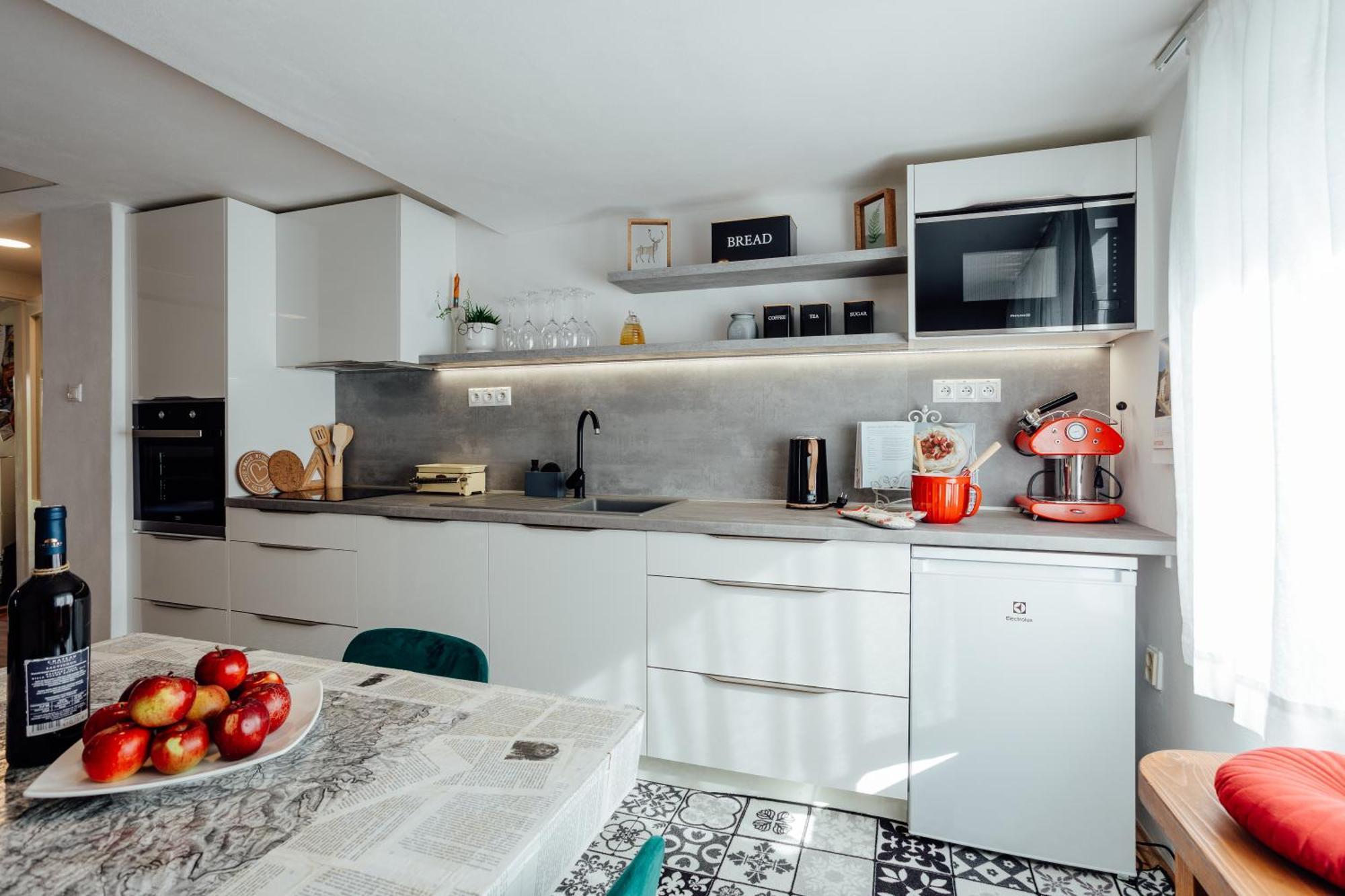 Apartman Franko บันสกา ชีอาว์นีซา ภายนอก รูปภาพ